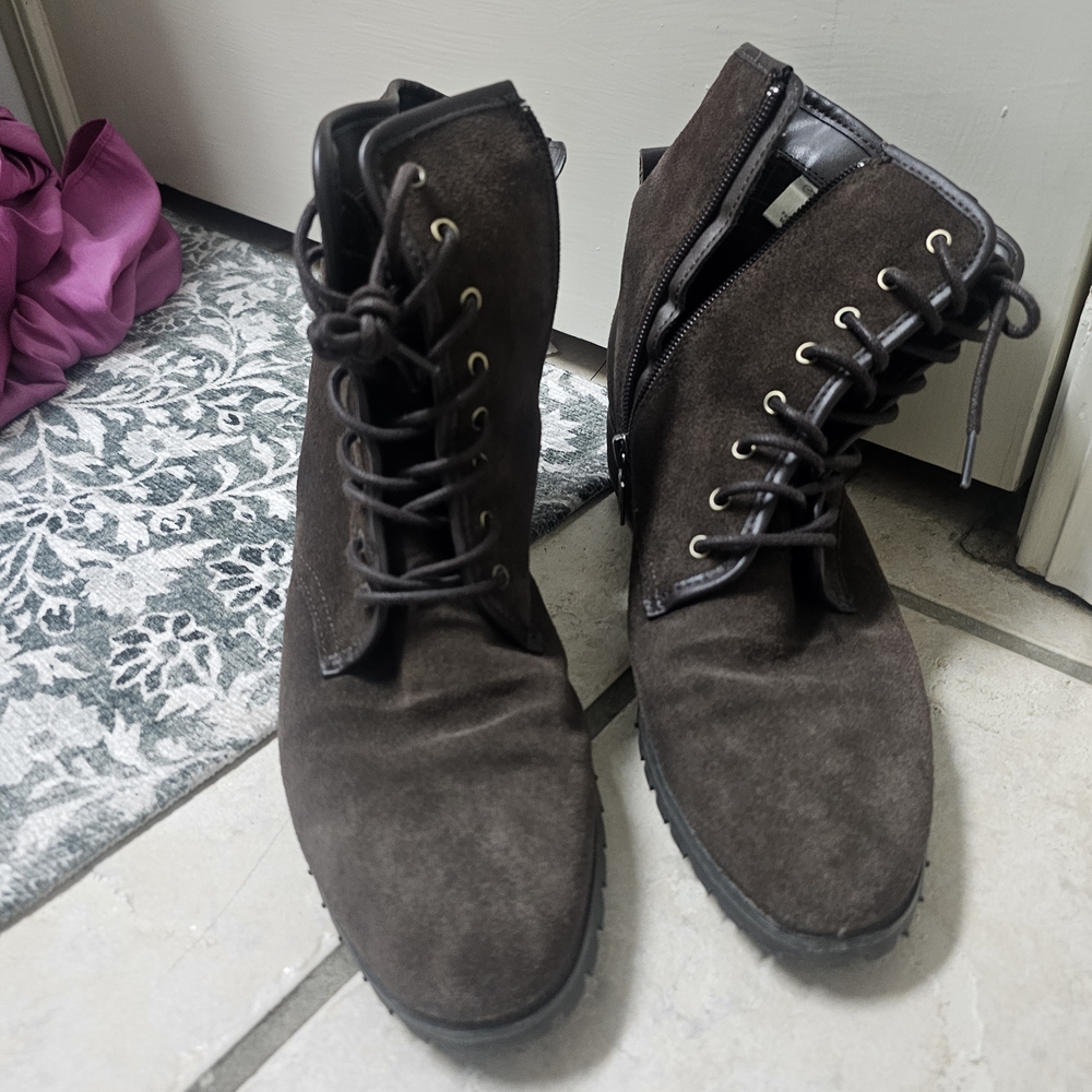 Women's Brown Suede Combat Boots Blondo